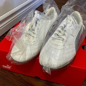 NEW & NEVER WORN PUMA PALMAS White Sneakers - Womens Size 6